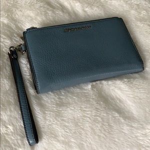 Michael Kors Wristlet/Wallet